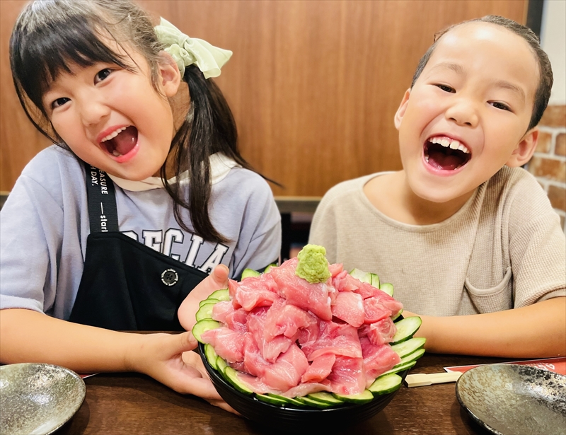 メガ本まぐろ丼